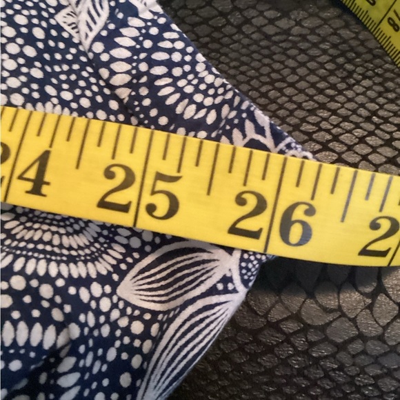 Floral Two Piece Set Sleeveless Wrap Blouse in Navy and White, Plus Size 2X - Picture 11 of 12